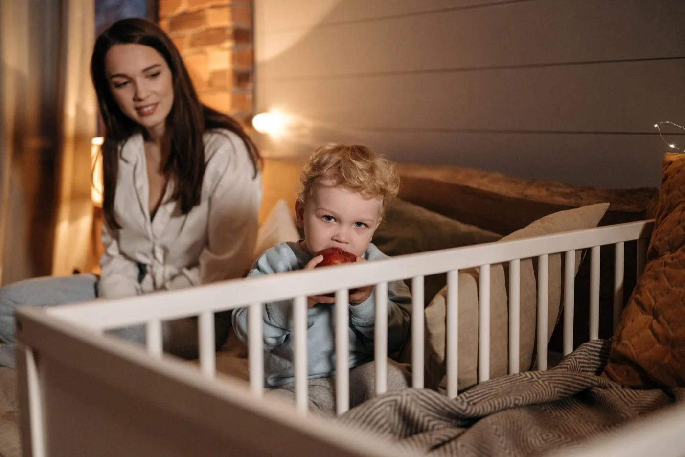 Rituels calmes avec bébé : choisir les objets et préparer les relais